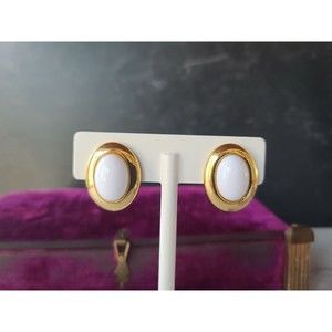 Vintage Napier Oval Screwback Earrings